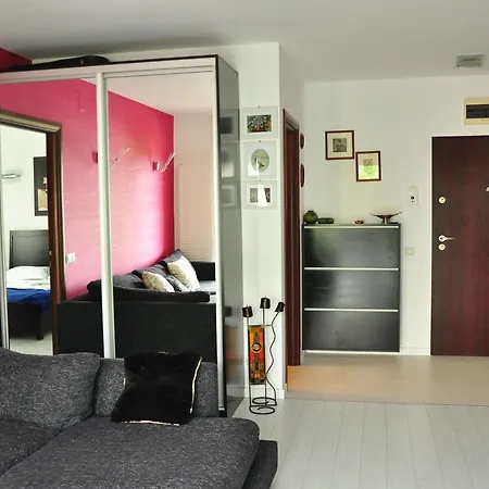 Apartman Caella Airport & Therme Bukarest