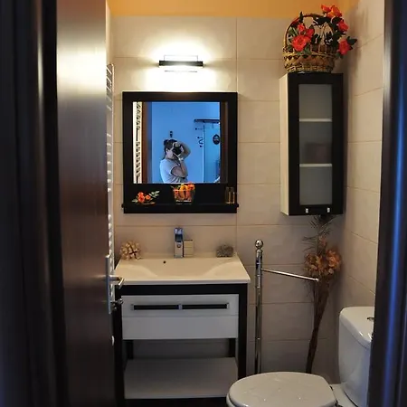 Caella Airport & Therme Apartman